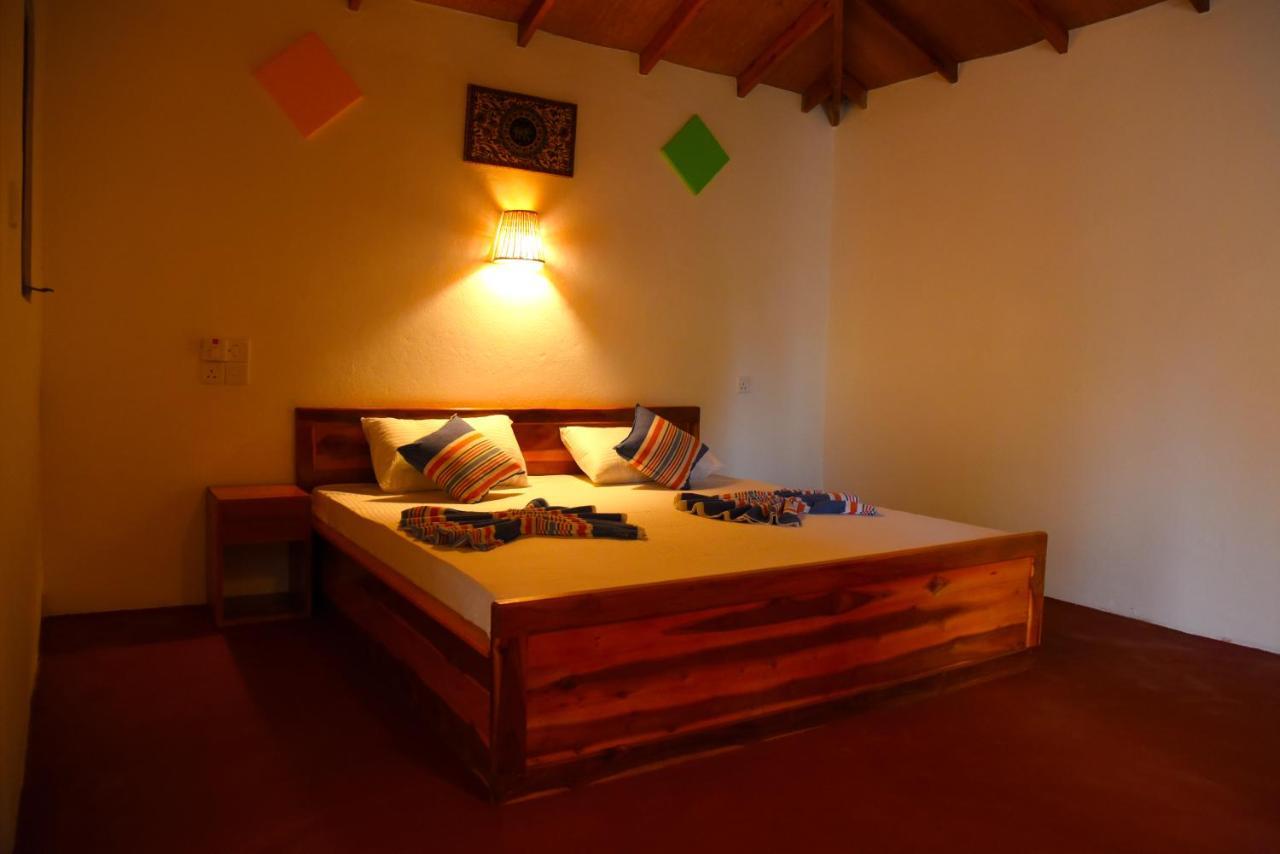 Prime Surfers Bungalow Baía de Arugam Exterior foto