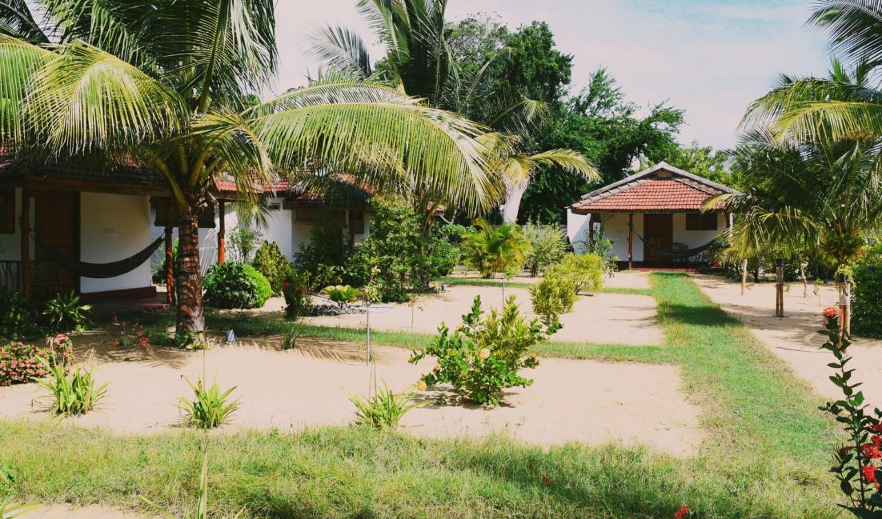 Prime Surfers Bungalow Baía de Arugam Exterior foto