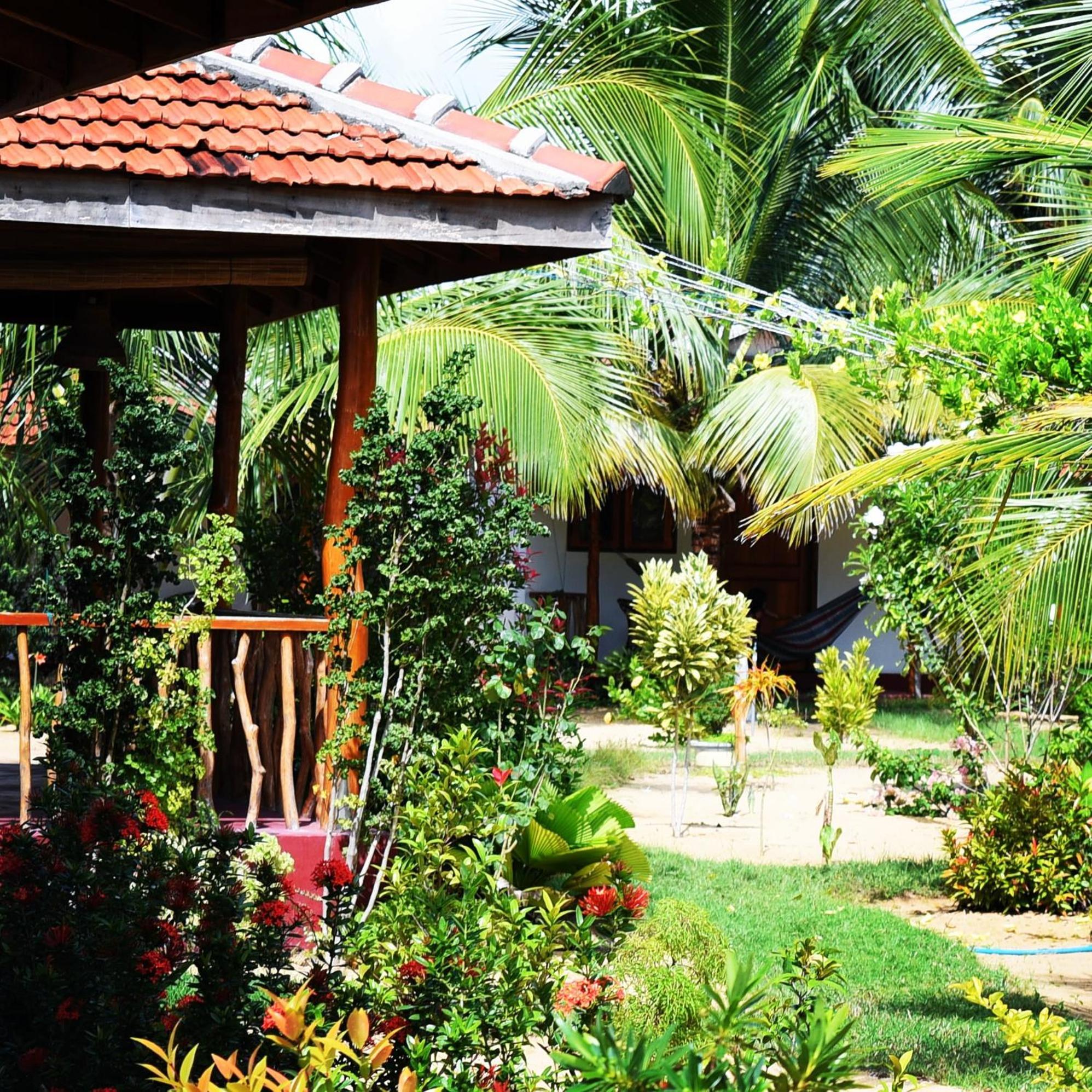 Prime Surfers Bungalow Baía de Arugam Exterior foto